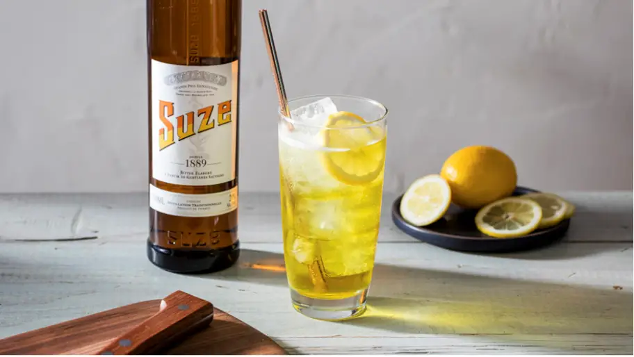 How to drink Suze liqueur