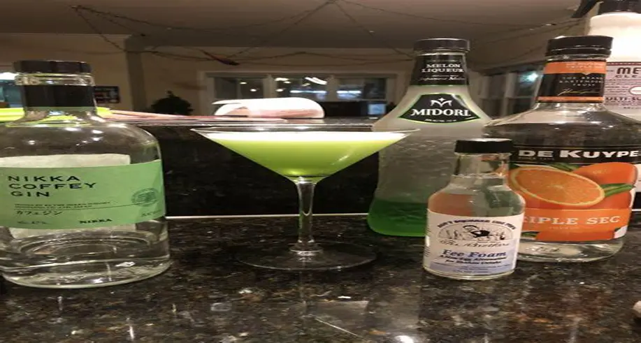 Mixing Midori and a Gin