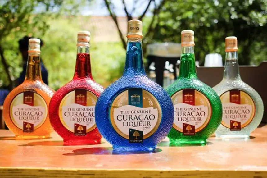Curaçao - Cointreau substitute drink