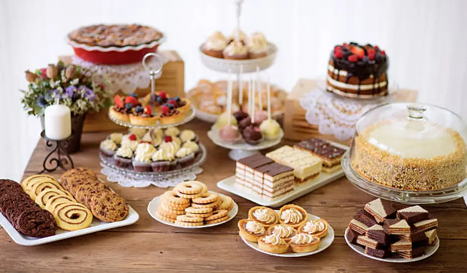 Delightful Bakeries: Pastries and sweet treats