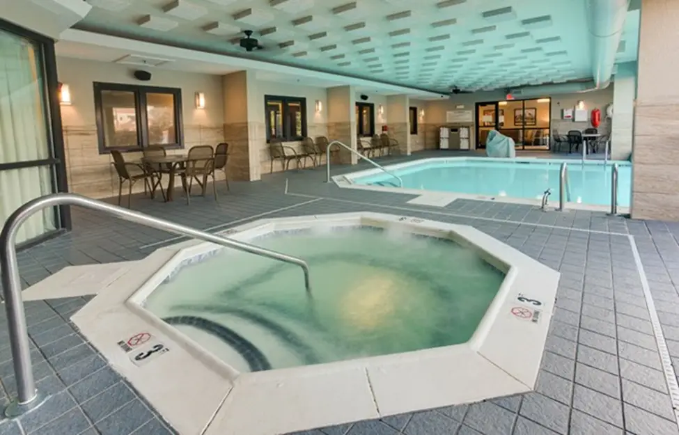 Hotels In Louisville KY With Indoor Pool And Hot Tub