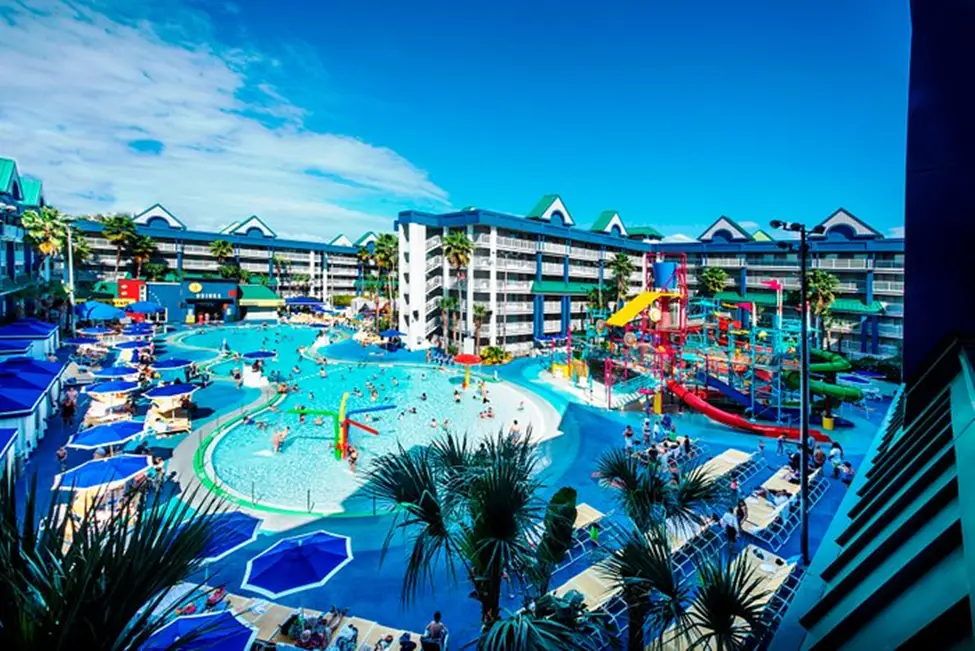 1. Holiday Inn Resort Orlando Resort Suites – Waterpark, an IHG Hotel [3Star Hotel]
